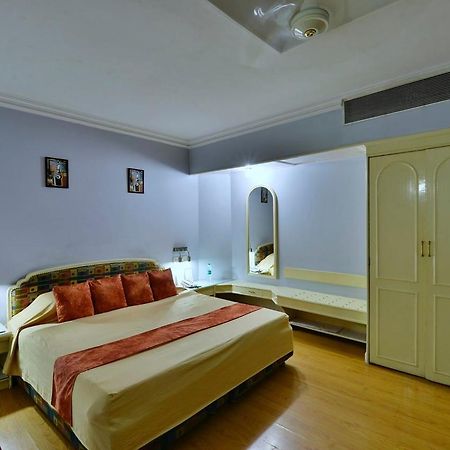Hotel Surendra Vilas 보팔 외부 사진