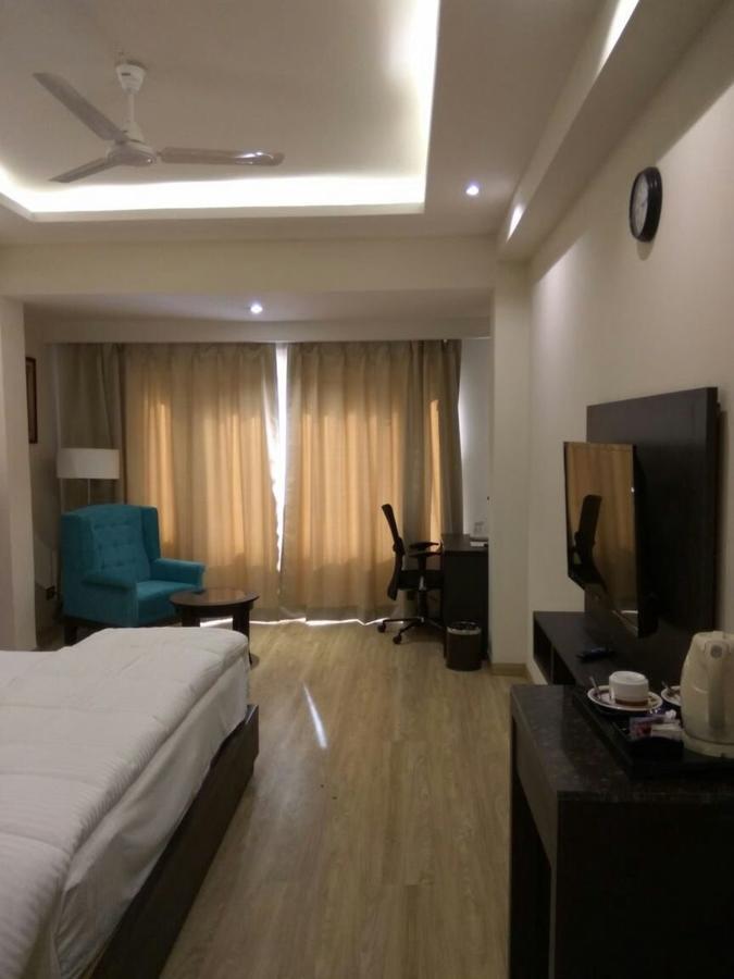 Hotel Surendra Vilas 보팔 외부 사진